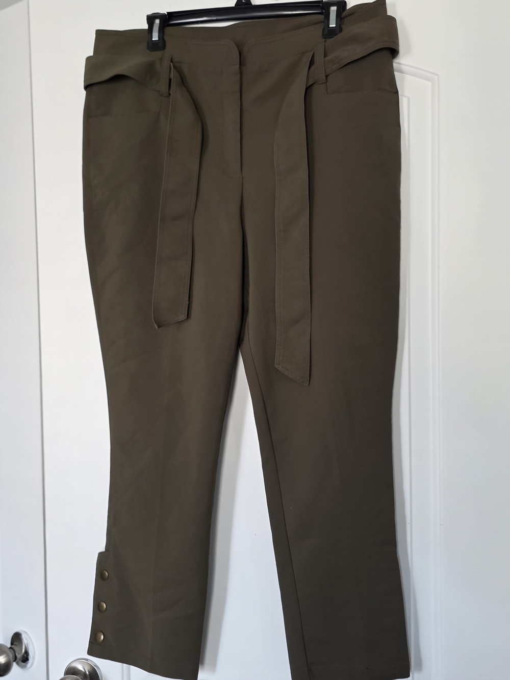 Gabrielle Union Olive Green High-Waist Tie Belt Cropped Pants